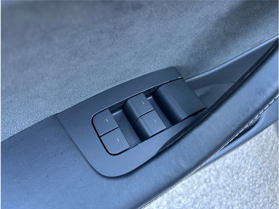 2022 Tesla Model S - Image 21 of 21