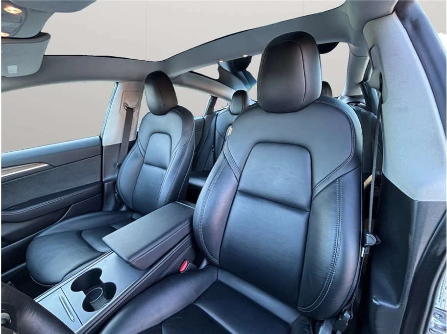2022 Tesla Model S - Image 18 of 21