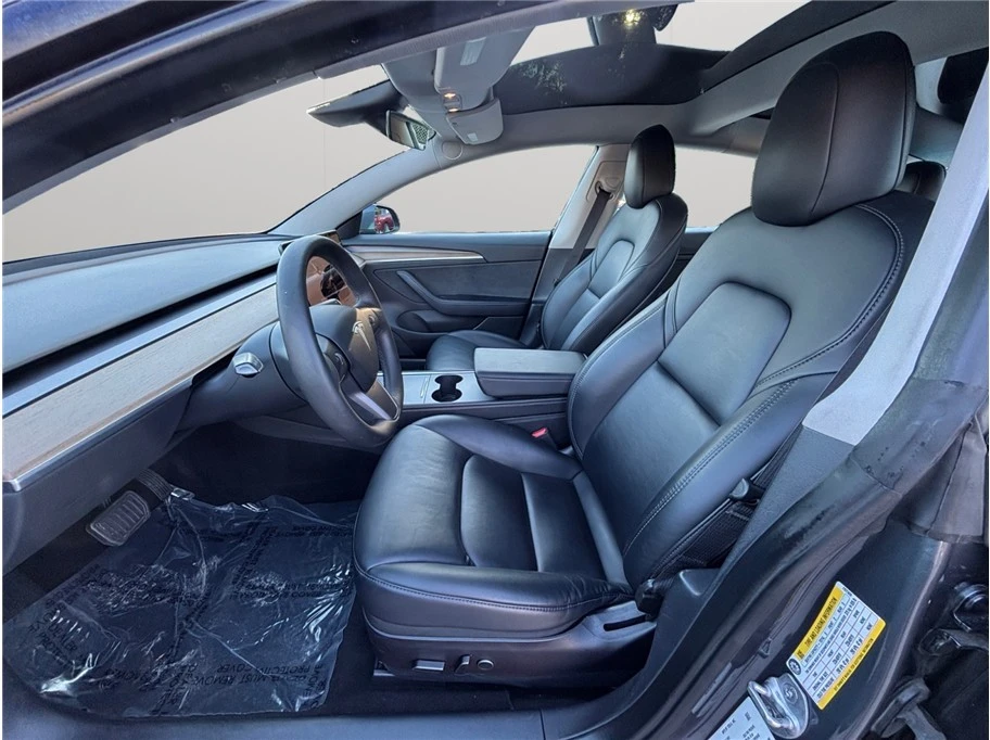 2022 Tesla Model S - Image 2 of 21