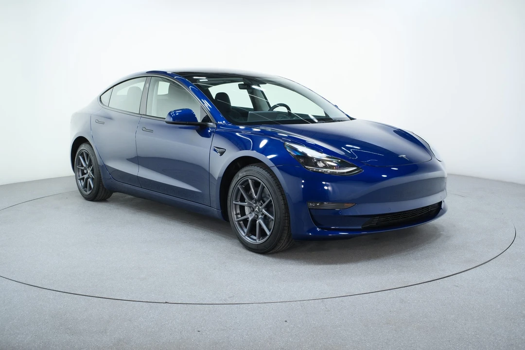 2022 Tesla Model 3 - Image 4 of 21