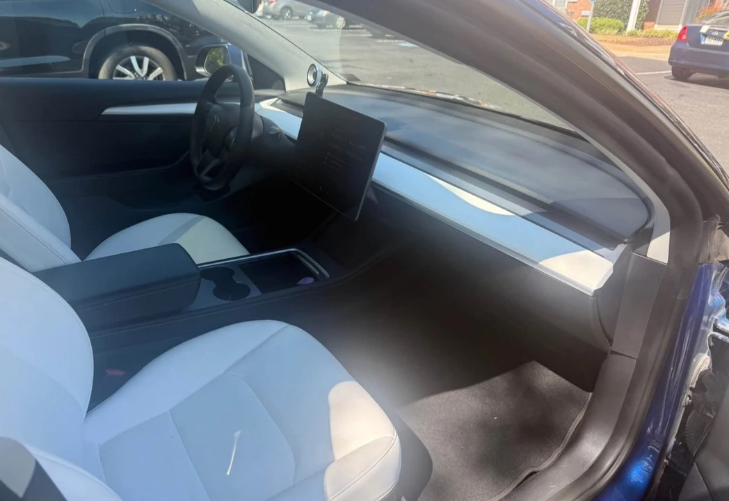 2022 Tesla Model 3 - Image 3 of 4
