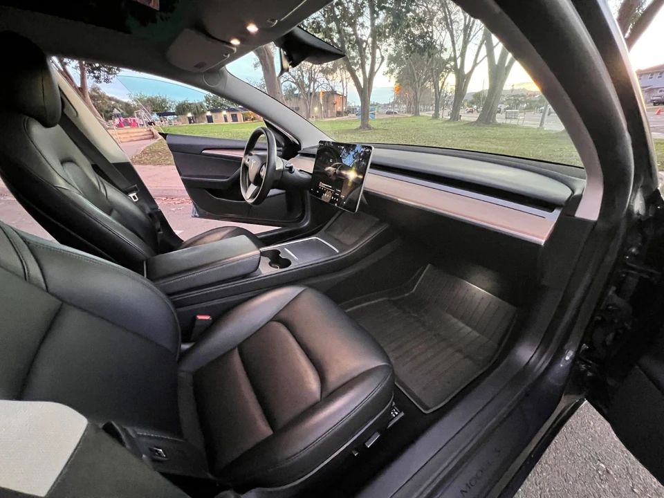 2022 Tesla Model 3 - Image 14 of 20