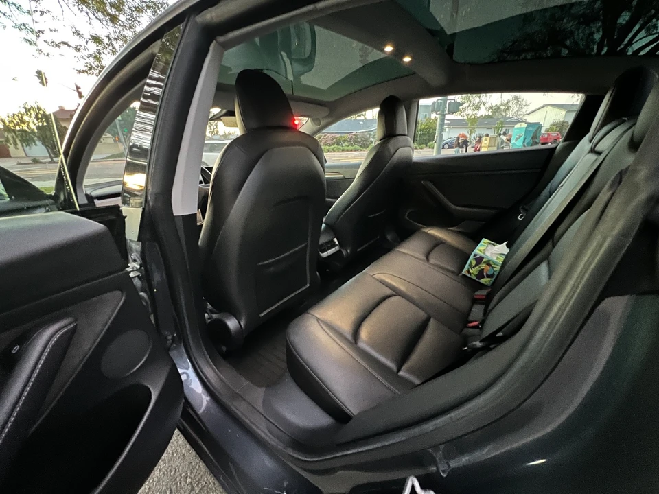 2022 Tesla Model 3 - Image 15 of 20
