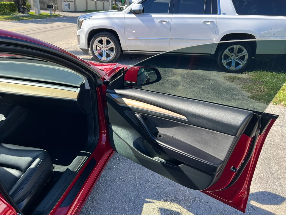 2022 Tesla Model 3 - Image 17 of 21