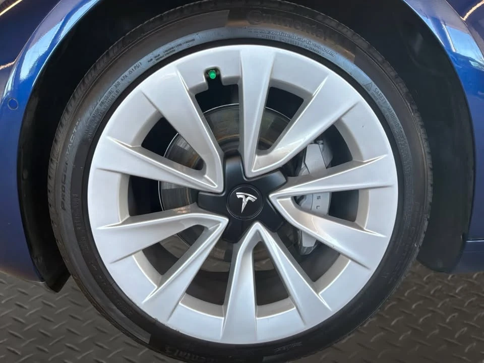 2022 Tesla Model 3 - Image 9 of 20