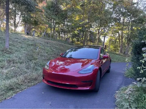 2022 Tesla Model 3 RWD