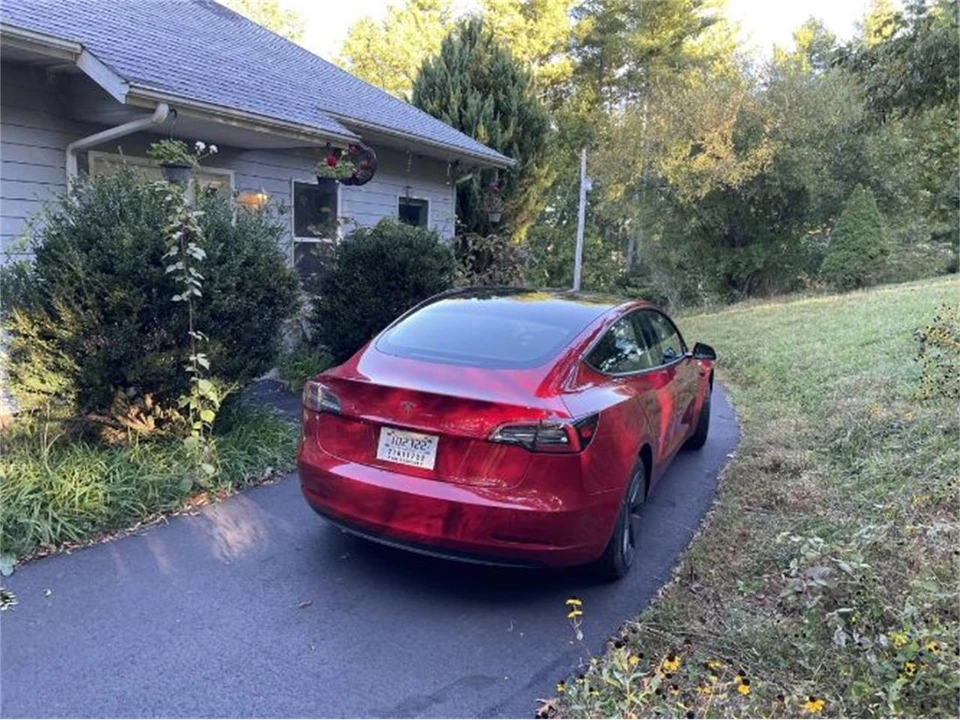 2022 Tesla Model 3 - Image 16 of 19