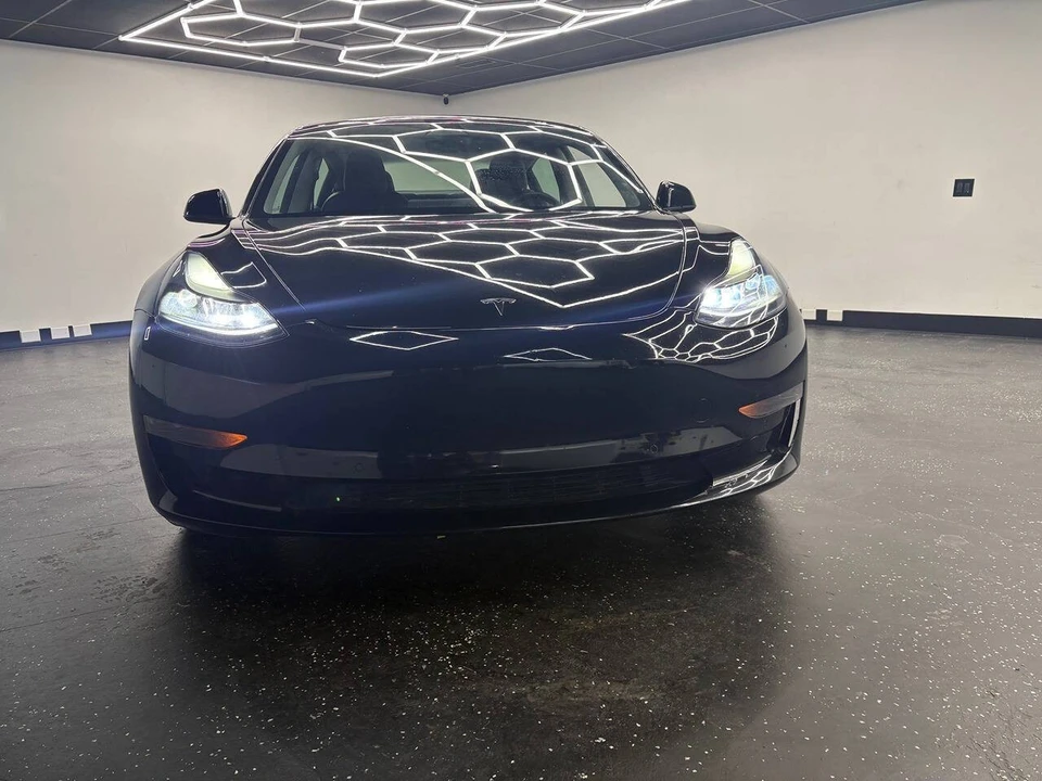 2022 Tesla Model 3 - Image 3 of 12
