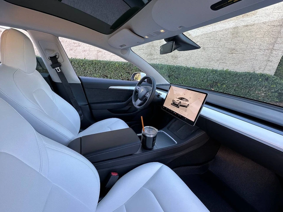2022 Tesla Model 3 - Image 19 of 21