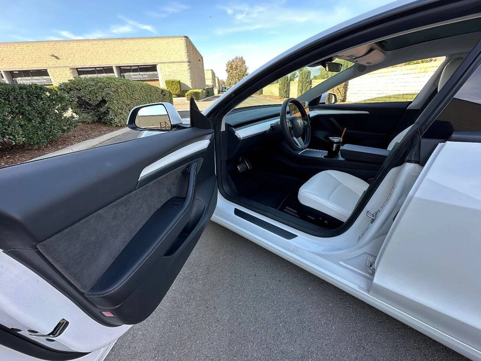 2022 Tesla Model 3 - Image 7 of 21