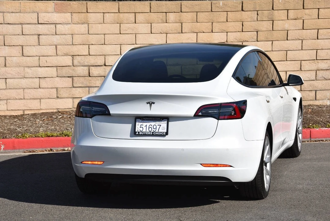 2022 Tesla Model 3 - Image 17 of 21