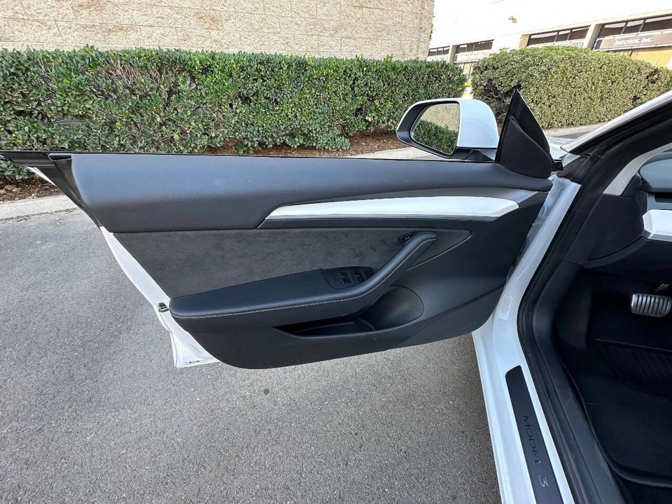 2022 Tesla Model 3 - Image 6 of 12