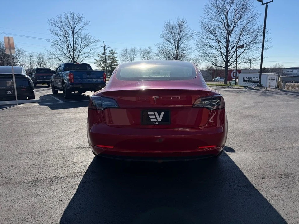 2022 Tesla Model 3 - Image 4 of 14