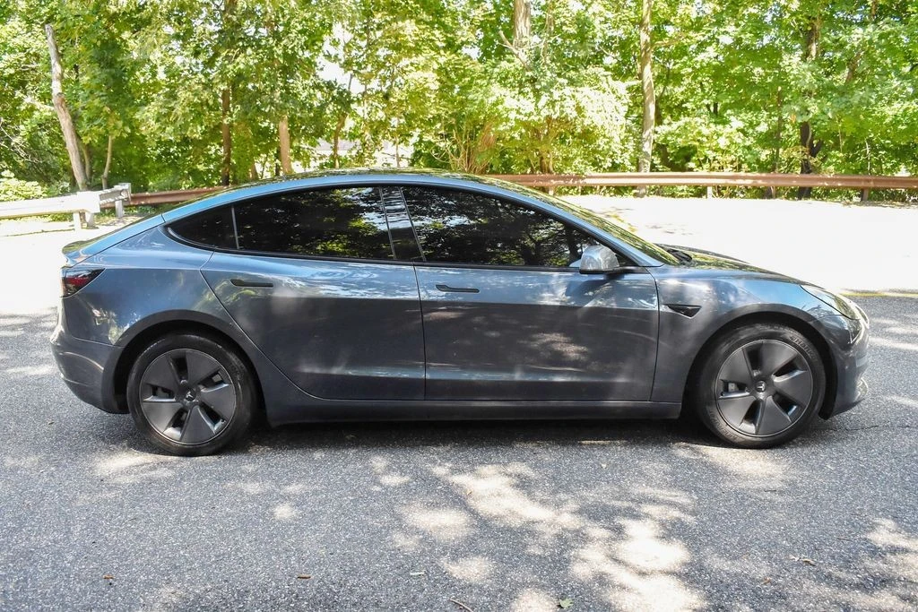 2022 Tesla Model 3 - Image 10 of 12
