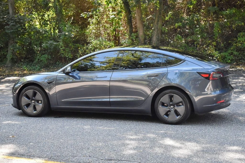 2022 Tesla Model 3 - Image 5 of 12