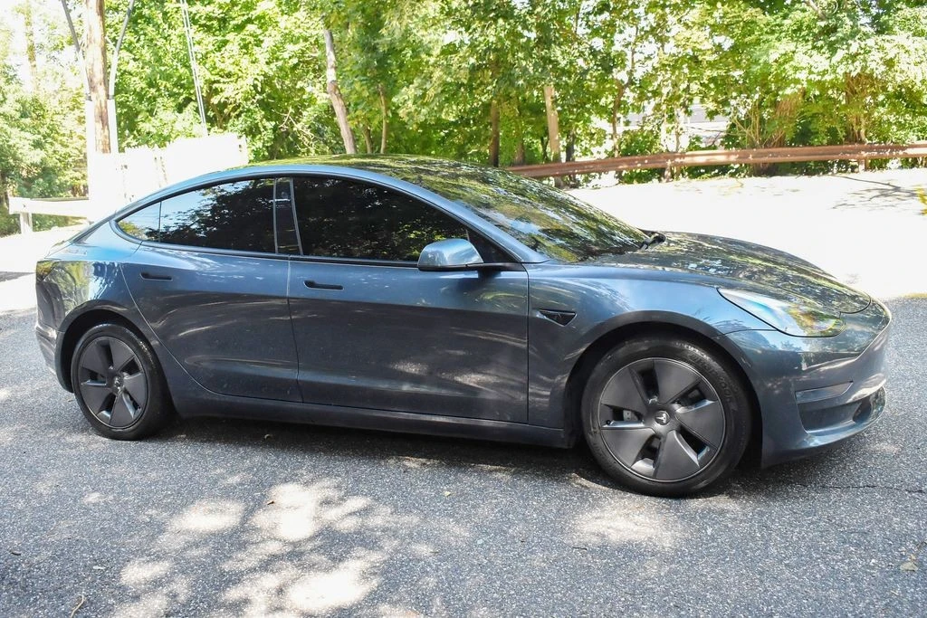 2022 Tesla Model 3 - Image 11 of 12