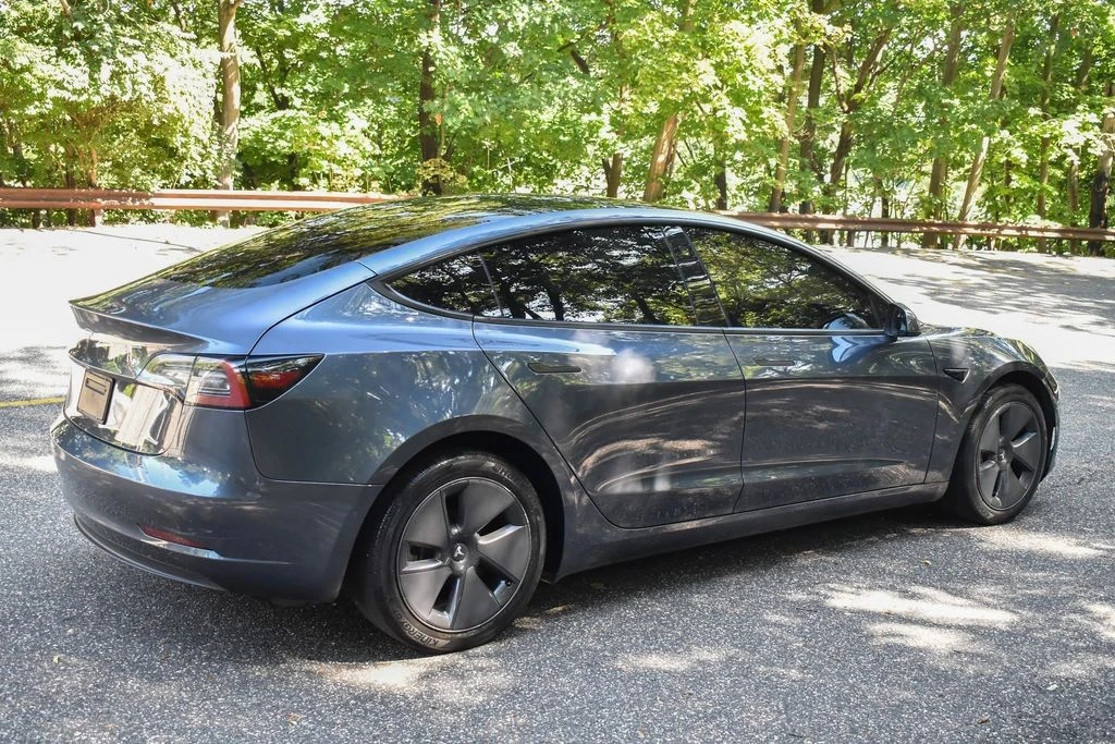 2022 Tesla Model 3 - Image 8 of 12