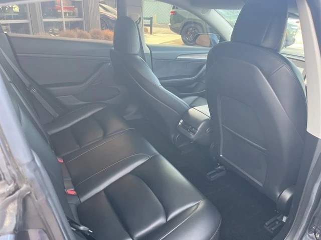 2022 Tesla Model 3 - Image 19 of 21