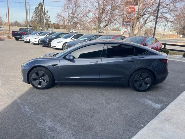 2022 Tesla Model 3 - Image 4 of 21