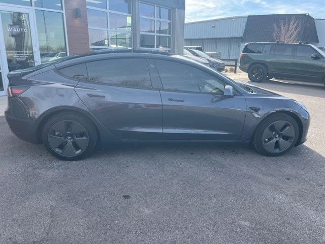 2022 Tesla Model 3 - Image 8 of 21