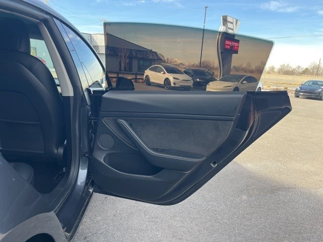 2022 Tesla Model 3 - Image 18 of 21