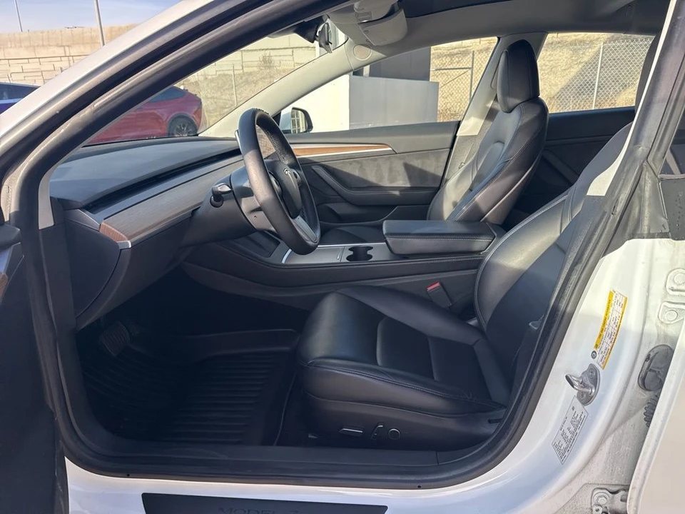 2022 Tesla Model 3 - Image 12 of 21
