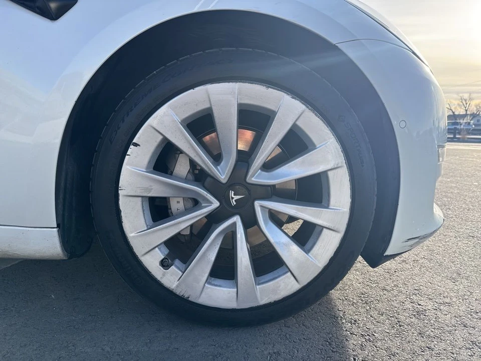 2022 Tesla Model 3 - Image 9 of 21