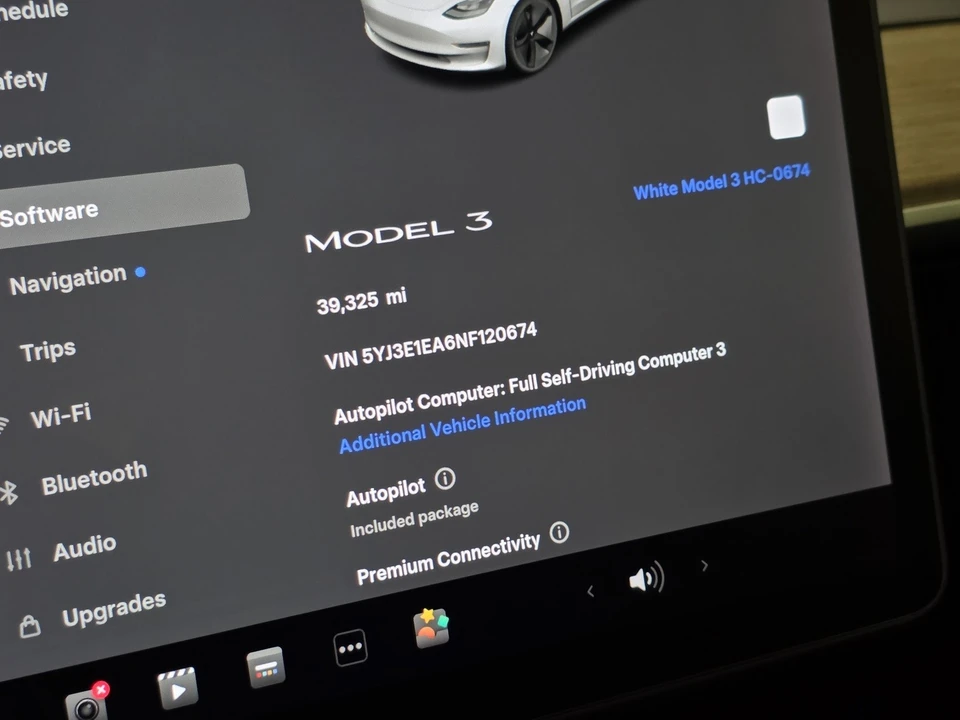 2022 Tesla Model 3 - Image 4 of 12