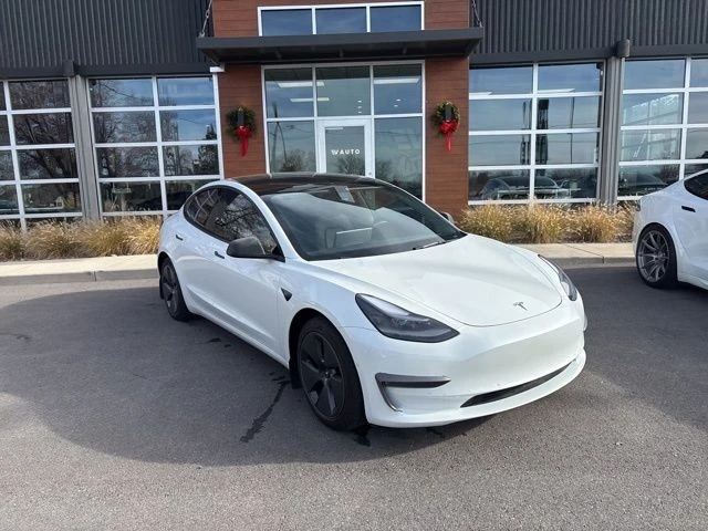 2022 Tesla Model 3 - Image 2 of 21