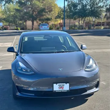 2022 Tesla Model 3 Long Range