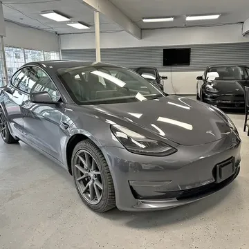 2022 Tesla Model 3 LFP