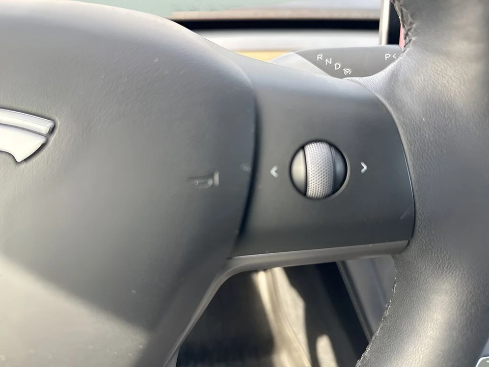 2022 Tesla Model 3 - Image 17 of 21
