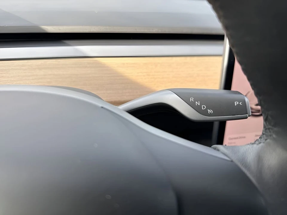 2022 Tesla Model 3 - Image 18 of 21