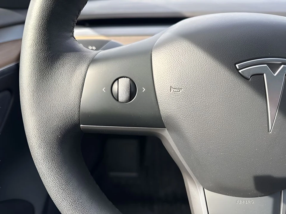 2022 Tesla Model 3 - Image 16 of 21