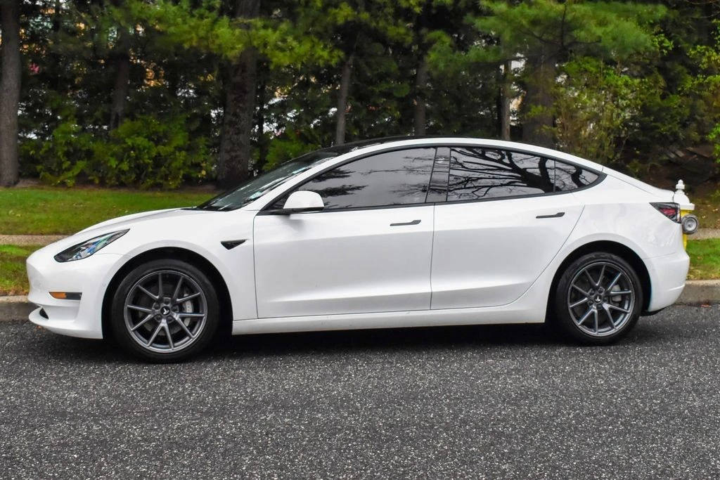 2022 Tesla Model 3 - Image 3 of 12