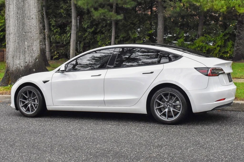 2022 Tesla Model 3 - Image 5 of 12