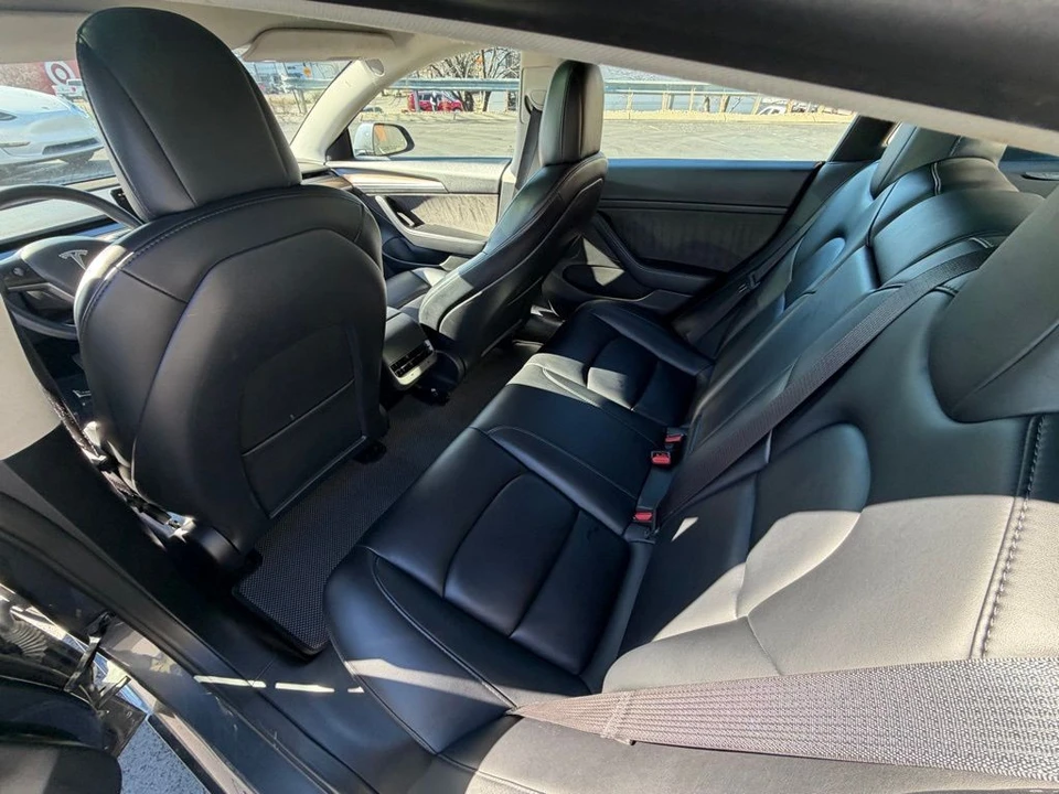 2022 Tesla Model 3 - Image 9 of 14