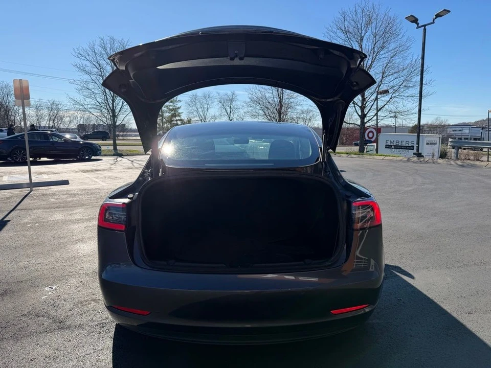 2022 Tesla Model 3 - Image 4 of 15