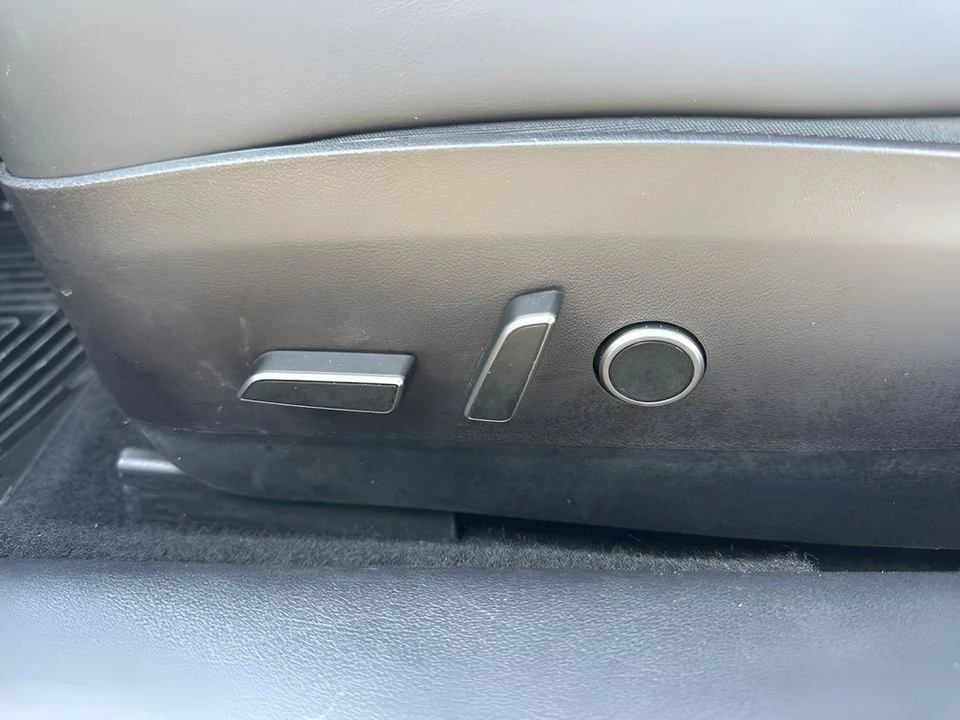 2022 Tesla Model 3 - Image 10 of 12