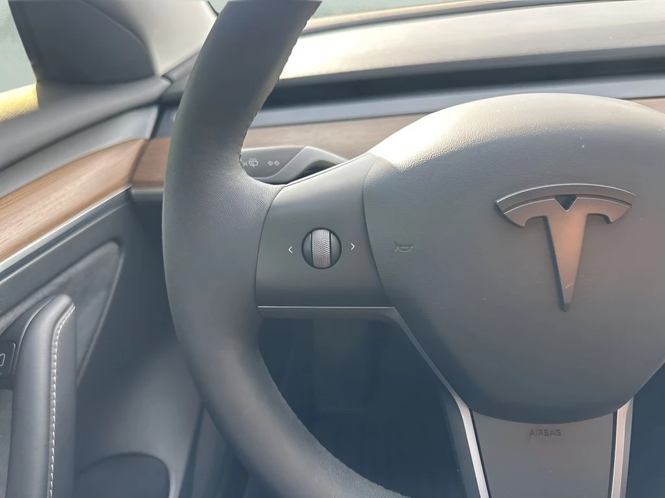 2022 Tesla Model 3 - Image 15 of 21