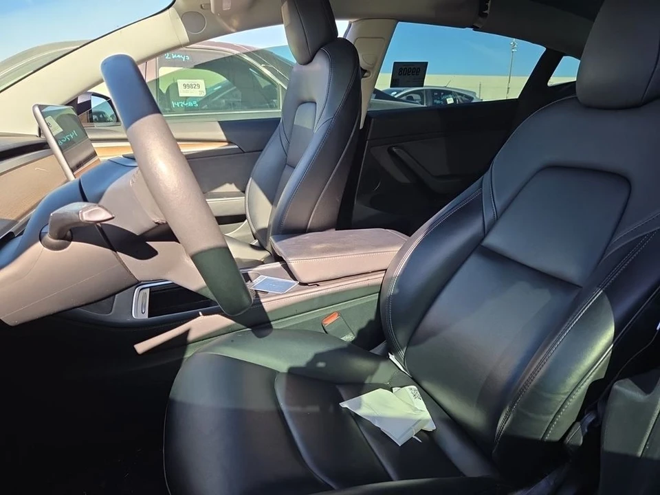 2022 Tesla Model 3 - Image 4 of 5