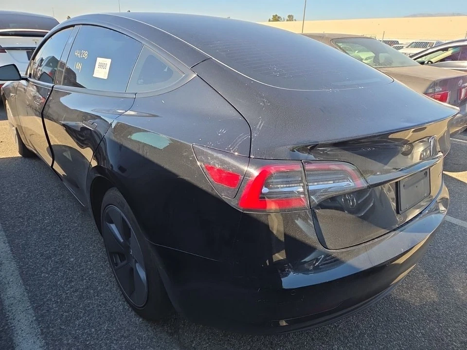 2022 Tesla Model 3 - Image 3 of 5