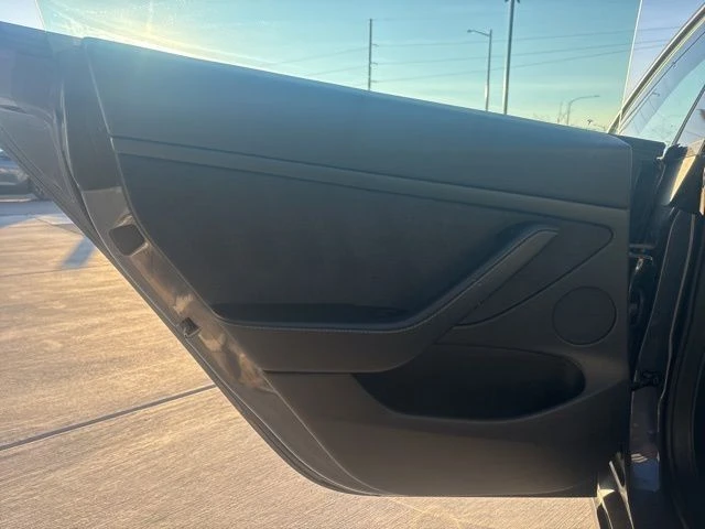2022 Tesla Model 3 - Image 14 of 21