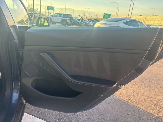 2022 Tesla Model 3 - Image 18 of 21