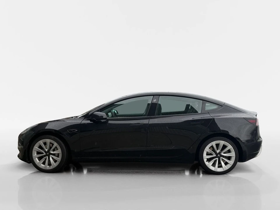 2022 Tesla Model 3 - Image 5 of 21