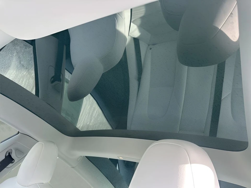 2022 Tesla Model 3 - Image 11 of 12