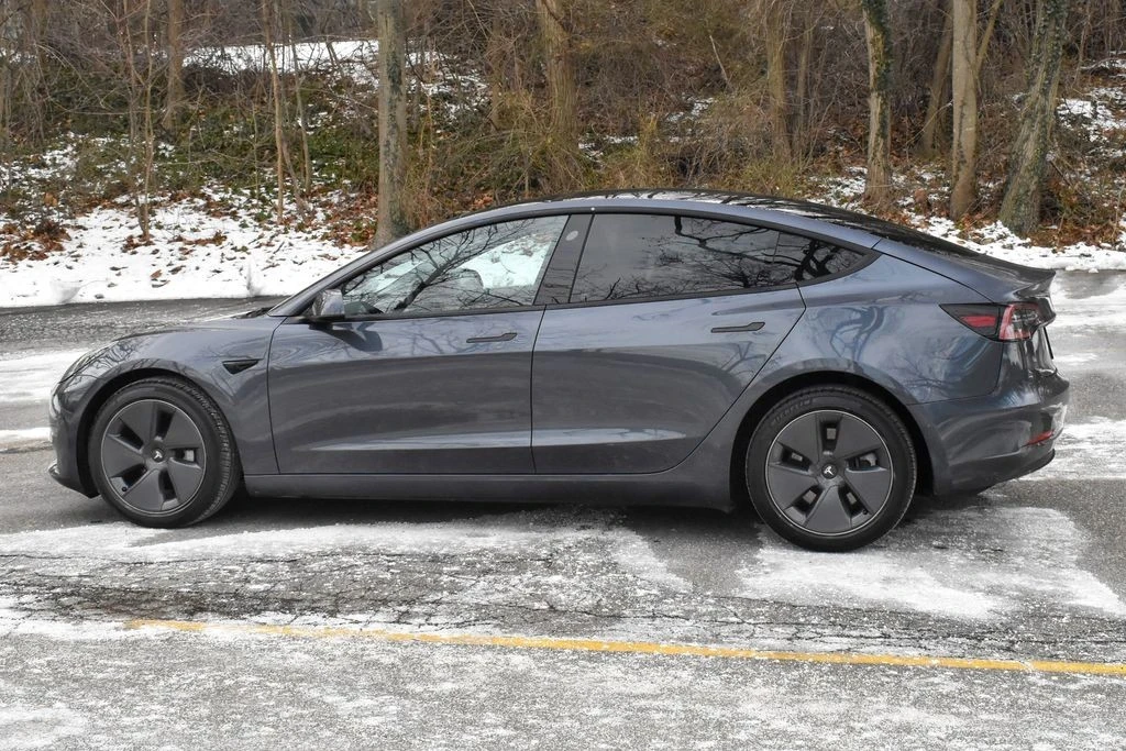 2022 Tesla Model 3 - Image 4 of 12