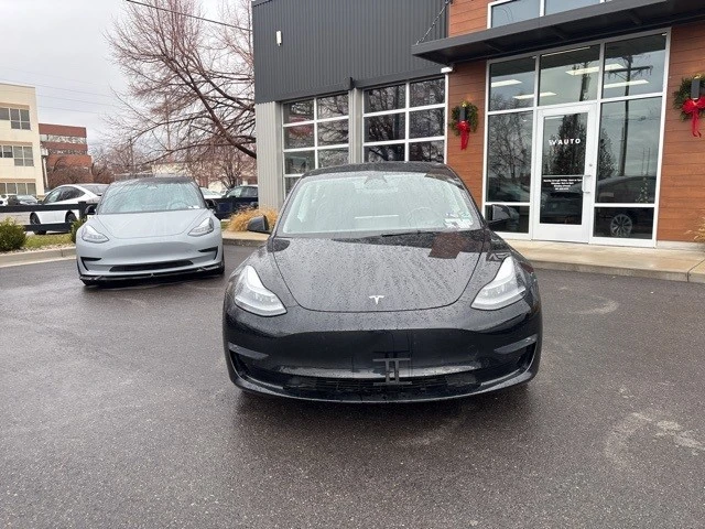 2022 Tesla Model 3 - Image 3 of 11