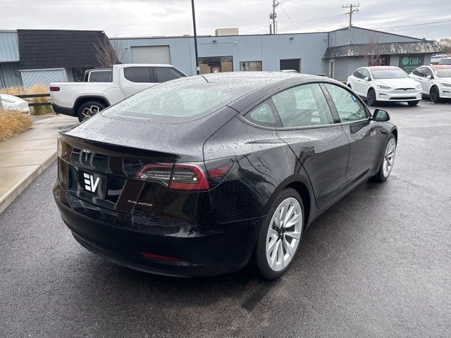 2022 Tesla Model 3 - Image 8 of 11