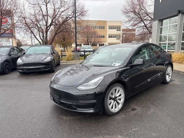 2022 Tesla Model 3 - Image 4 of 11